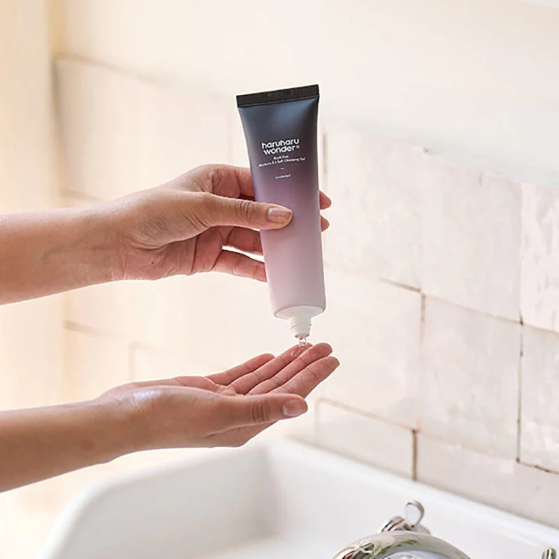 Haruharu wonder Black Rice Moisture 5.5 Soft Cleansing Gel — imagem 2