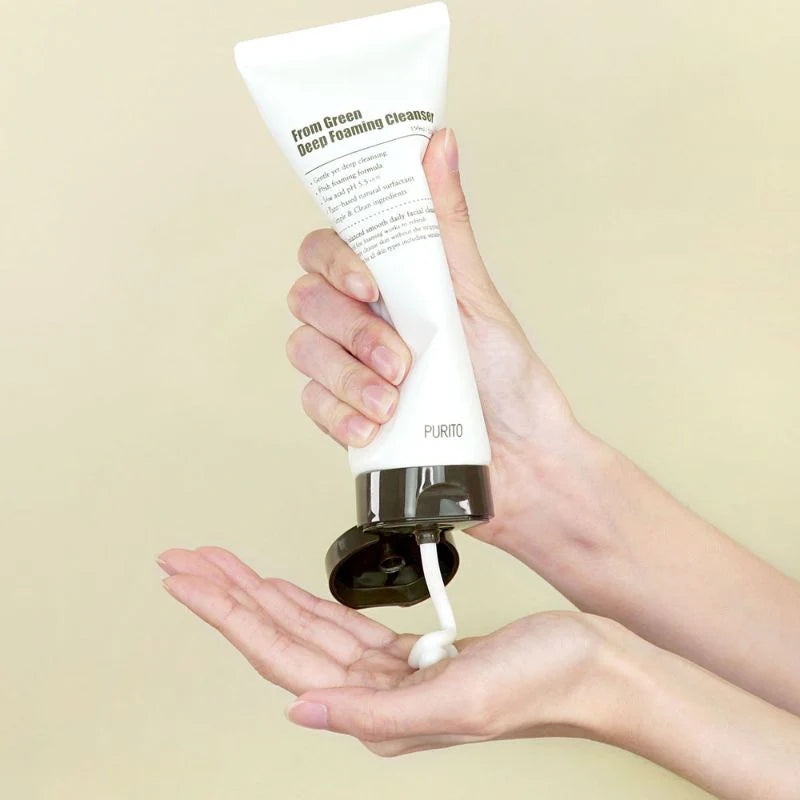 Purito Seoul From Green Deep Foaming Cleanser tubo espremido produto cremoso aplicação limpeza facial