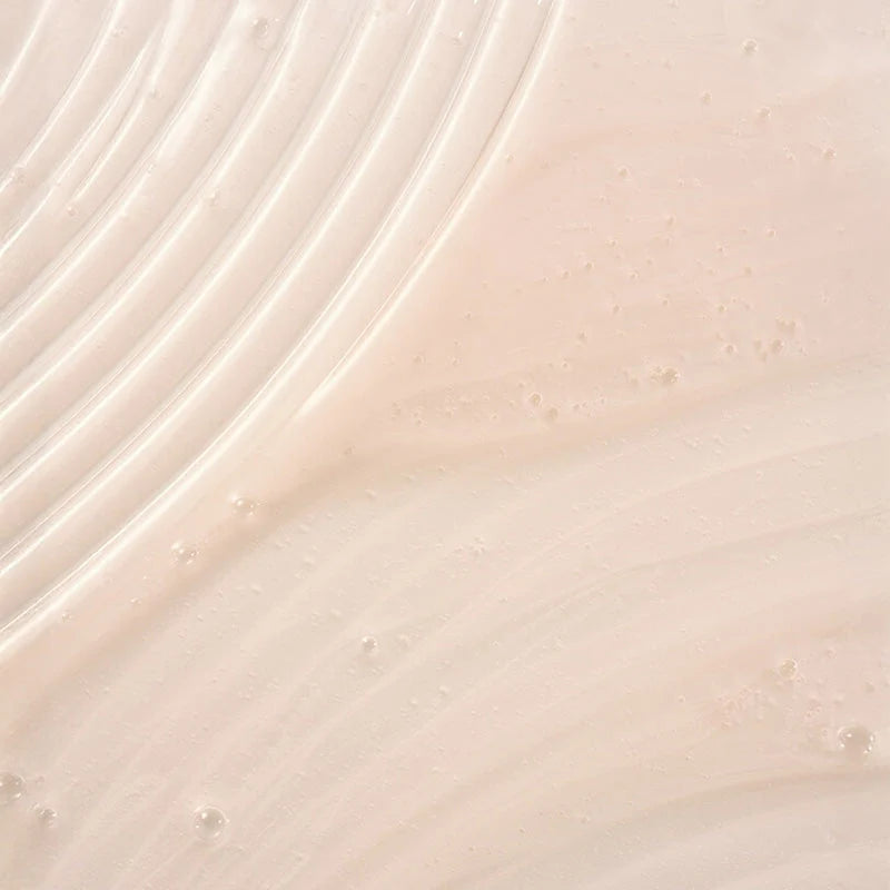 Textura cremosa e sedosa do Growus Damage Therapy Shampoo EX em close-up