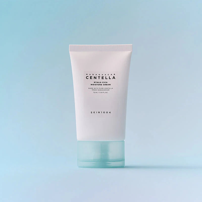 SKIN1004 Hyalu-Cica Moisture Cream embalagem tube frontal fundo azul liso