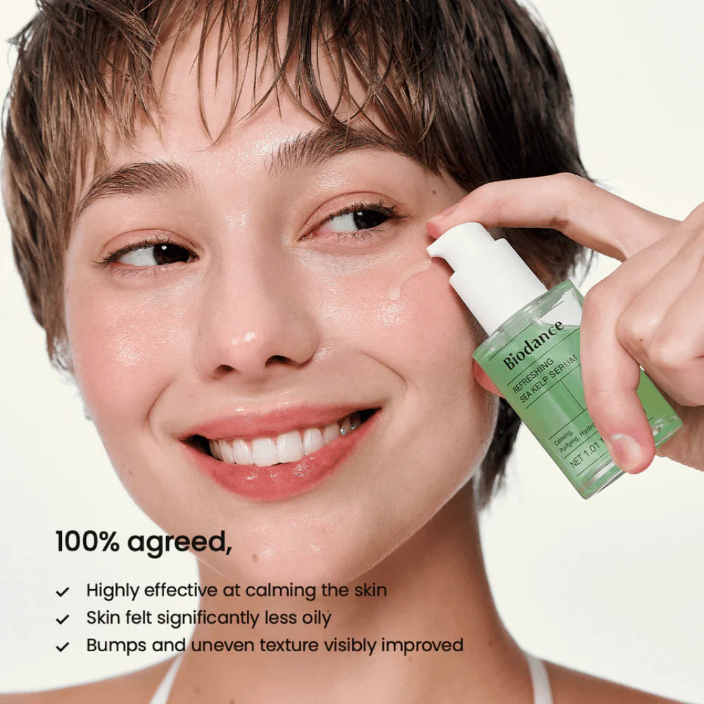Modelo aplicando o Biodance Sea Kelp Sérum – 100% dos utilizadores confirmaram pele menos oleosa e mais calma
